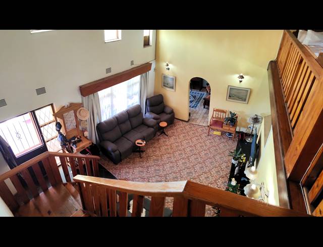 5 BEDROOM HOUSE FOR SALE IN UVONGO